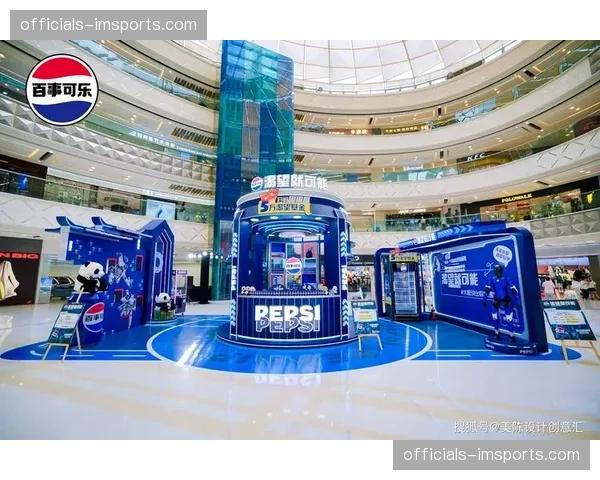 当前阶段联合品牌快闪店落地赛场周边 强化即时转化的空间感