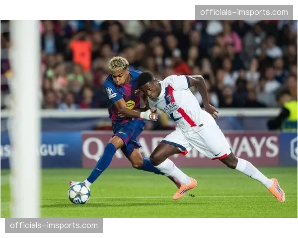 门德斯7.7分稳固左路防守 巴黎边卫成功对抗率高达83% 门德斯7.7分稳固左路防守 巴黎边卫成功对抗率高达83%